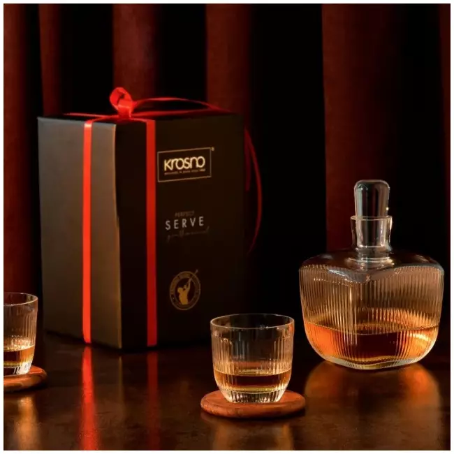 Komplet do whisky Krosno Perfect Serve Gentleman (3 el.) 1000ml+200mlKomplet do whisky Krosno Perfect Serve Gentleman (3 el.) 1000ml+200ml zdjęcie iwzerunkowe kompletu z whisky